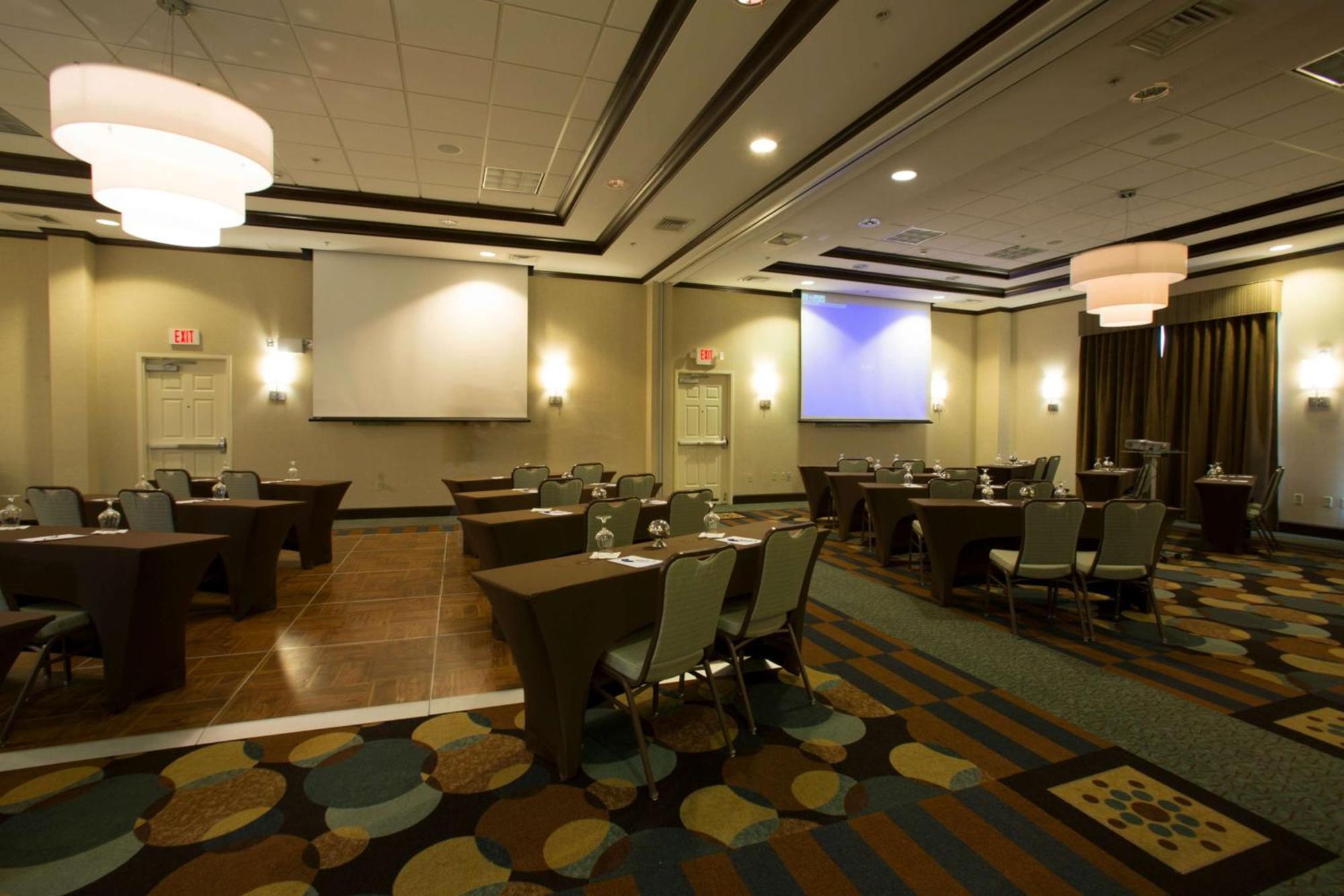 Hilton Garden Inn Dulles North Ashburn Exterior photo